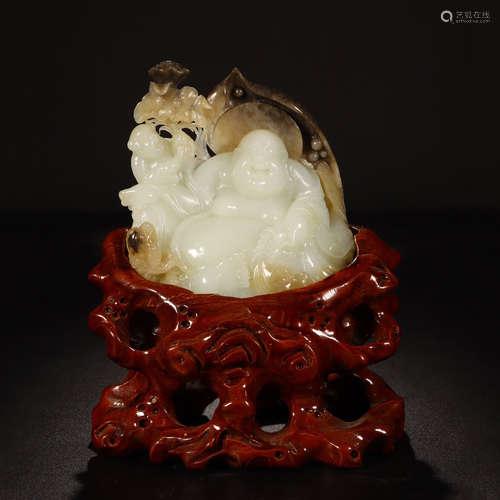 CHINESE YELLOW JADE SEATED BUDDHA