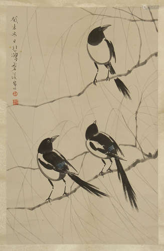 CHINESE SCROLL PAINTING OF BIRD ON TREE