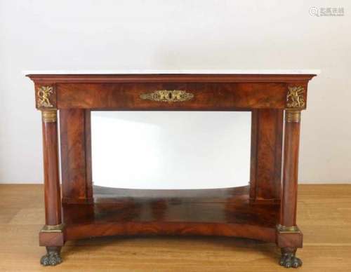 Mahoniehouten schenkbuffet, Empire,met wit marmeren blad, waaronder lade. Gedragen door