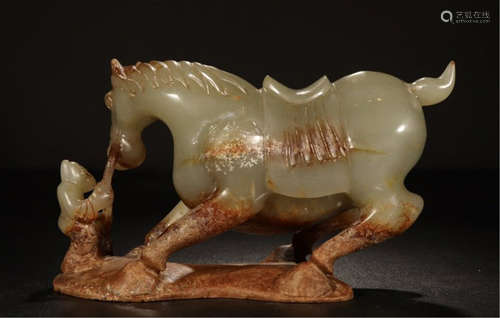 CHNESE YELLOW JADE HORSE TABLE ITEM