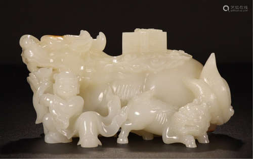 CHINESE YELLOW JADE BPY WITH BEAST TABLE ITEM