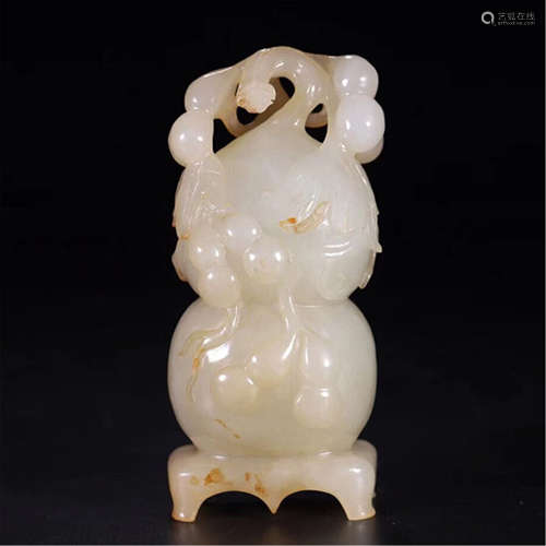 CHINESE WHITE JADE GOURD VASE