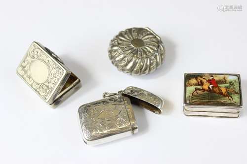 Silver Vesta Case, Chester hallmark, dated 1906, mm T & S, silver pill box, London hallmark stamped 925 mm MG Ltd, two silver metal pill boxes