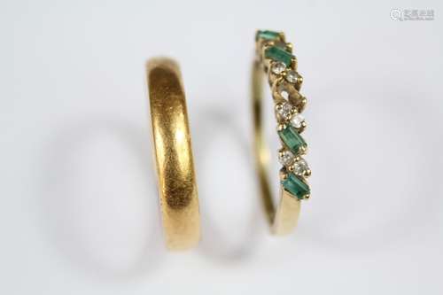 18ct Yellow Gold Wedding Ring, size O together with an 18ct gold emerald (one stone missing) and diamond ring, size P, approx 8