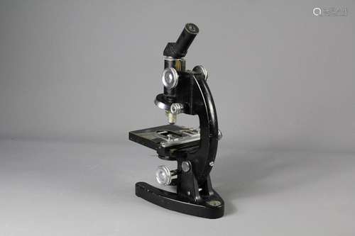 Early 20th Century Cooke, Troughton & Simms Ltd Vintage Microscope; the microscope being 1