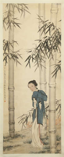 CHINESE SCROLL PAINTING OF BEAUTY IN BAMBOO