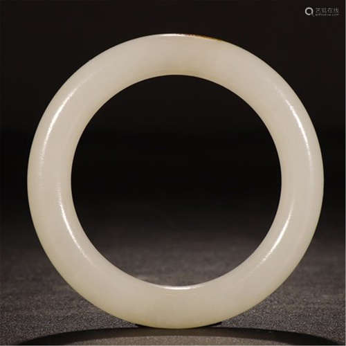 CHINESE WHITE JADE BANGLE