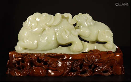 CHINESE YELLOW JADE ELEPHANT TABLE ITEM