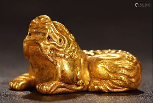 CHINESE GILT BRONZE LION TABLE ITEM