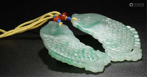 CHINESE JADEITE DOUBLE FISH PENDANT