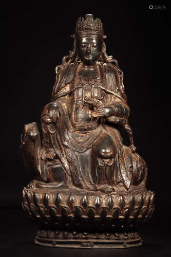 CHINESE GILT BRONZE SEATED GUANYIN ON LOTUS STAND