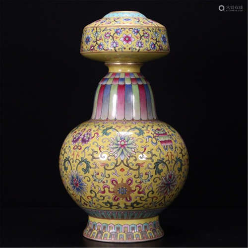 CHINESE PORCELAIN FAMILLE ROSE YELLOW GLAZE FLOWER KETTLE