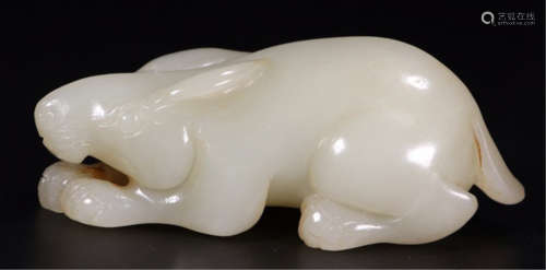 CHINESE WHITE JADE COUCHING RABBIT TABLE ITEM