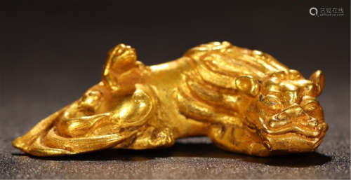 CHINESE GILT BRONZE BEAST TABLE ITEM