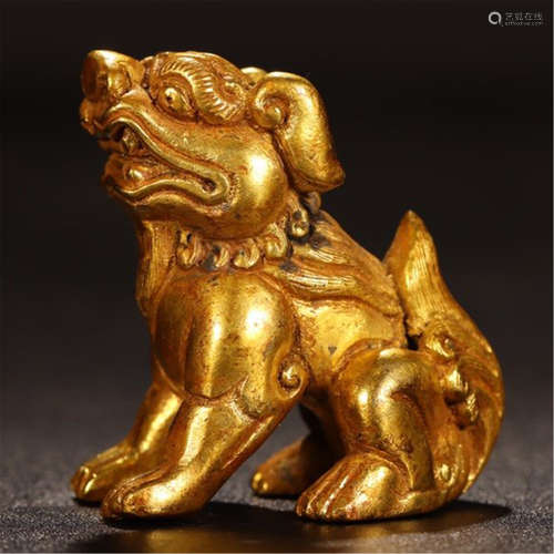 CHINESE GILT BRONZE SEATED LION TABLE ITEM