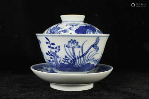 A Chinese Blue and White Porcelain Tea Bowl with Cover and Plate