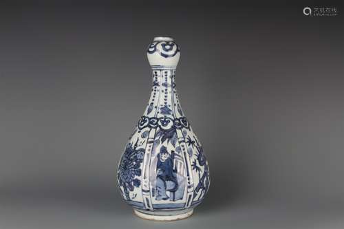 A Chinese Blue and White Porcelain Vase