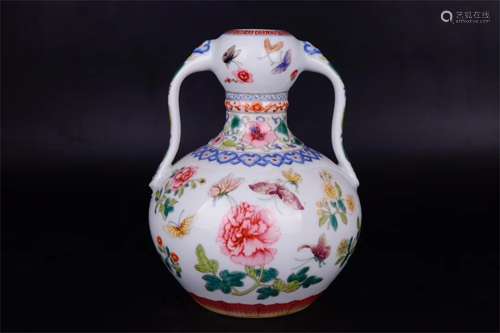 A Chinese Famille-Rose Porcelain Vase