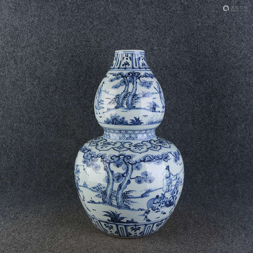 A Chinese Blue and White Porcelain Double Gourd Vase