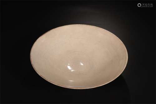 A Chinese Ding-Type Glazed Porcelain Bowl