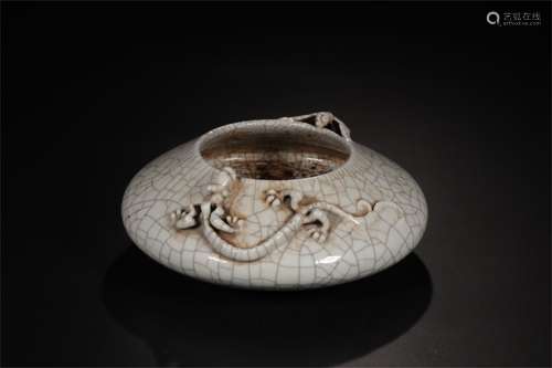 A Chinese Ge-Type Glazed Porcelain Water Pot