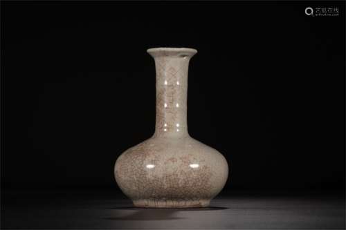 A Chinese Guan-Type Glazed Porcelain Vase