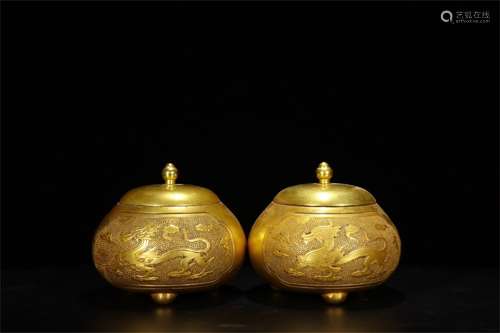 A Pair of Chinese Gilt Bronze Chest Cans with Covers