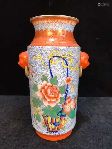 A Chinese Famille-Rose Porcelain Vase