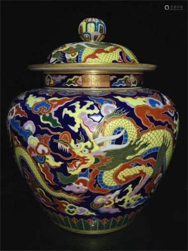 A Chinese Enamel Glazed Porcelain Jar with Cover
