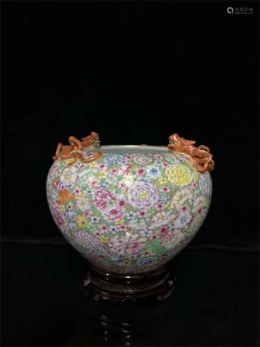 A Chinese Famille-Rose Porcelain Jar