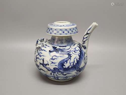 A Chinese Blue and White Porcelain Water Pot