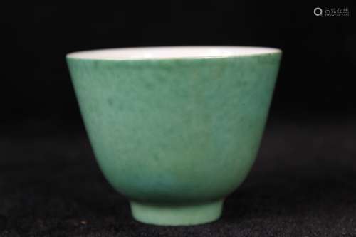 A Chinese Jadeite-Green Glazed Porcelain Cup
