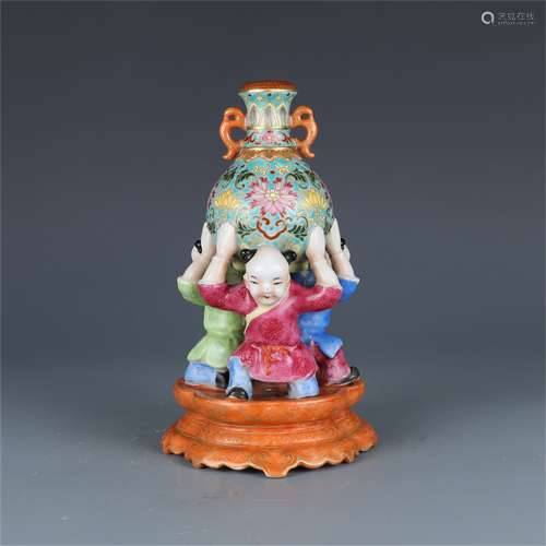 A Chinese Enamel Glazed Porcelain Decoration