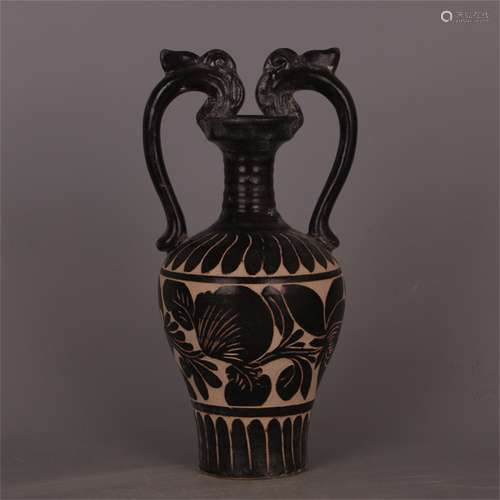 A Chinese Cizhou-Type Black Glazed Porcelain Vase