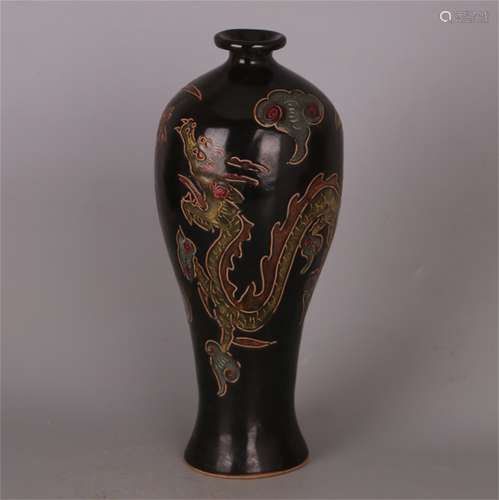 A Chinese Cizhou-Type Black Glazed Porcelain Vase