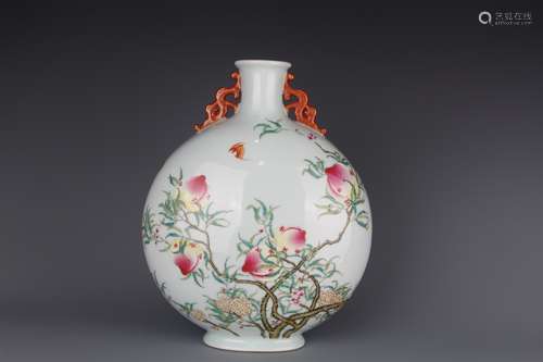 A Chinese Famille-Rose Porcelain Moon Flask