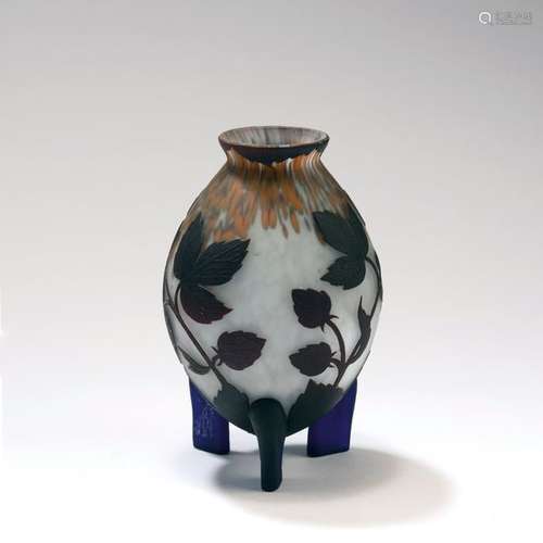 Loetz Wwe., Klostermühle, Footed vase, 1923 25