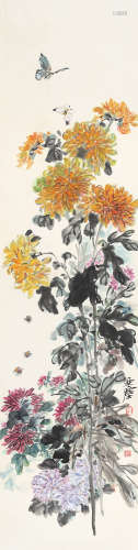 汪亚尘（1893～1983） 菊蝶图 镜片 设色纸本