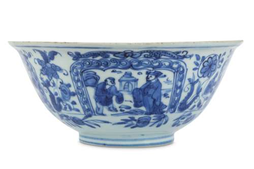 A CHINESE BLUE AND WHITE KRAAK PORCELAIN BOWL.