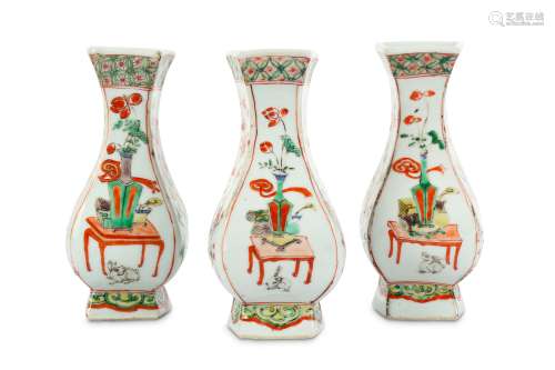 THREE CHINESE FAMILLE VERTE WALL VASES.