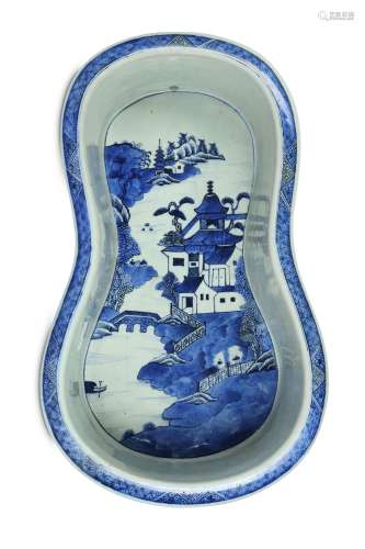A CHINESE BLUE AND WHITE BIDET.