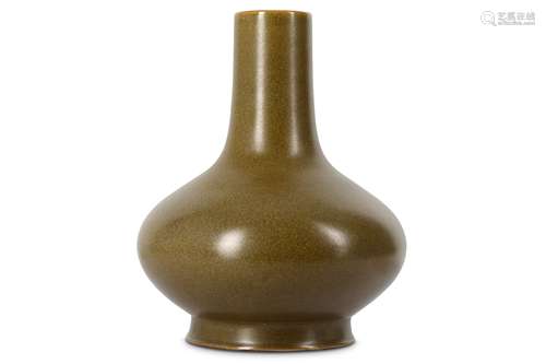 A CHINESE TEADUST-GLAZED BOTTLE VASE.