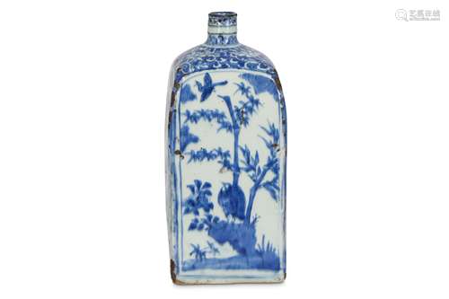 A CHINESE BLUE AND WHITE SQUARE-SECTION ‘BIRDS’ FLASK.