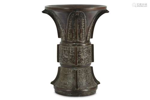 A CHINESE BRONZE ARCHAISTIC VASE, GU.