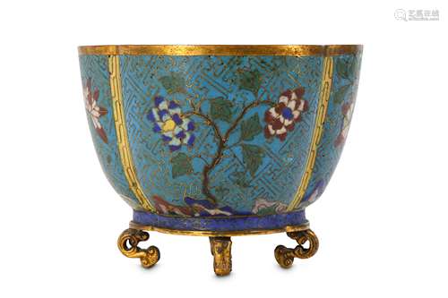 A CHINESE CLOISONNÉ ENAMEL QUATREFOIL 'BLOSSOMS' JARDINIÈRE.