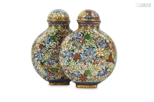 A CHINESE CLOISONNÉ DOUBLE 'MILLE FLEUR' SNUFF BOTTLE.