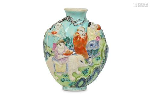 A CHINESE FAMILLE ROSE 'IMMORTALS' SNUFF BOTTLE.