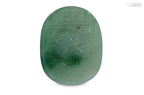 A CHINESE APPLE-GREEN JADEITE PENDANT.