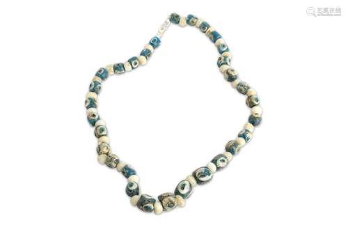 AN EYE BEAD NECKLACE