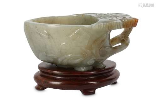 A CHINESE GREY JADE CUP.